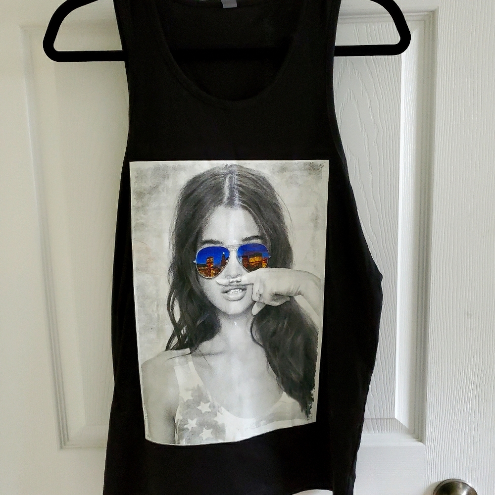 Finger mustache tank top